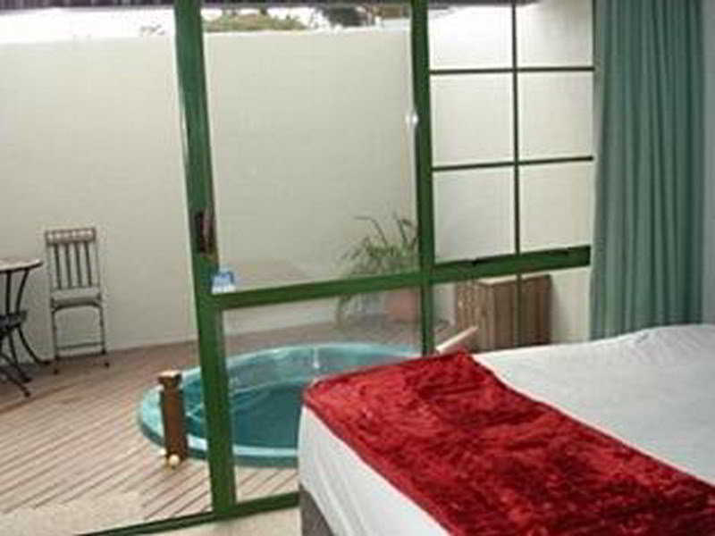 Karaka Tree Motel Lac Lac Taupo Extérieur photo