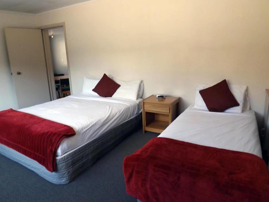 Karaka Tree Motel Lac Lac Taupo Extérieur photo